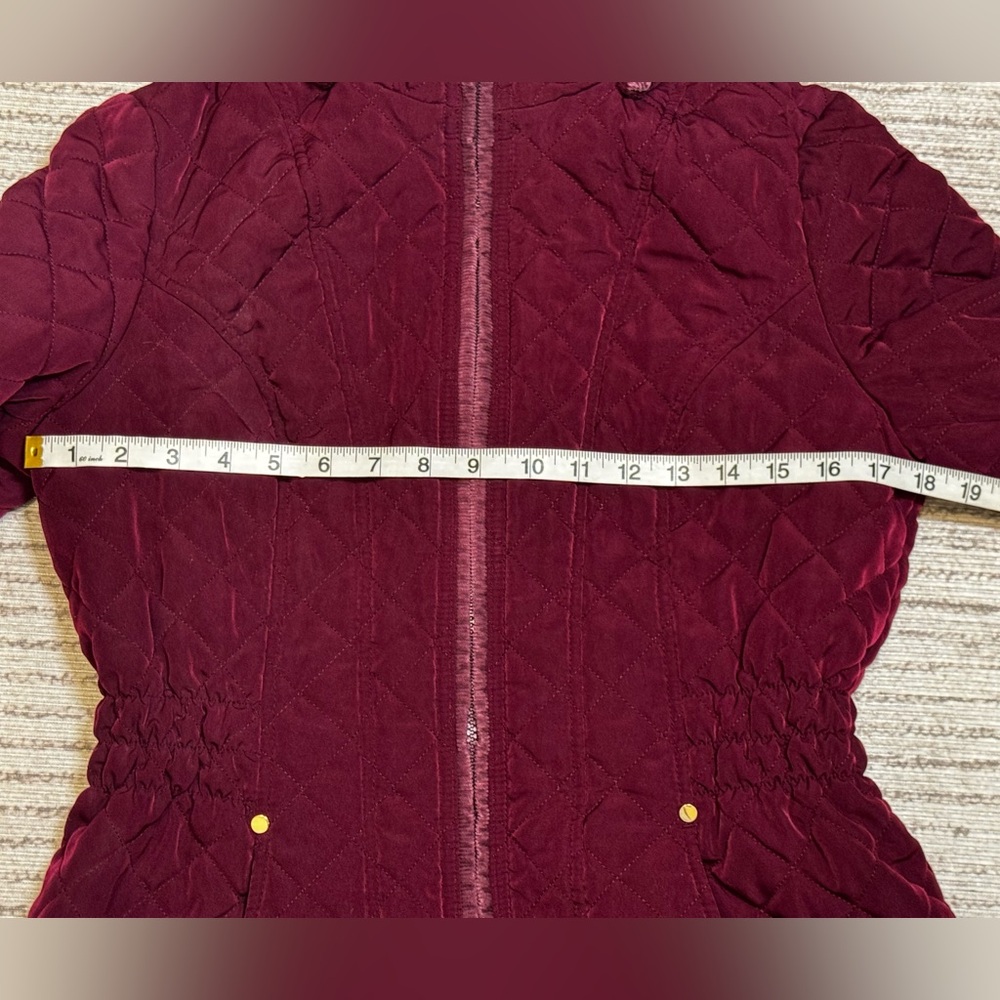 St John’s Bay Burgundy Quilted Hooded Jacket Coat Size Medium - Picture 2 of 4